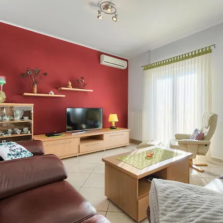 Apartment Laura By Interhome *