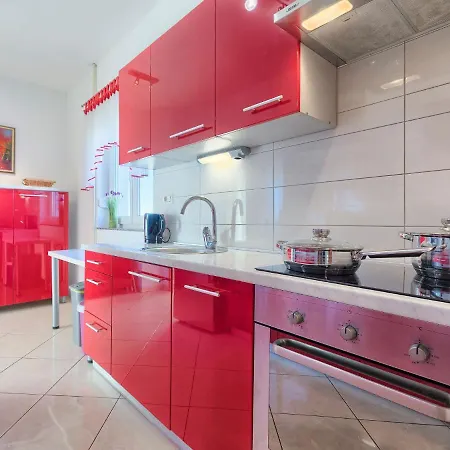 Apartamento Laura By Interhome