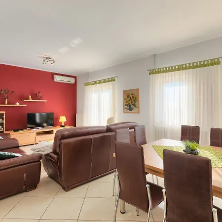 Apartmán Laura By Interhome