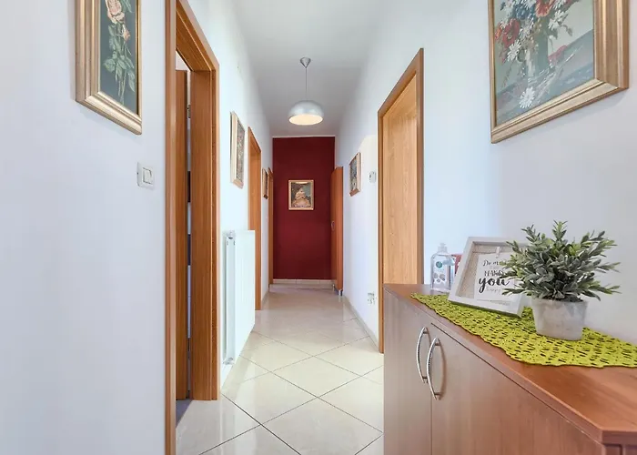 Lejlighed Laura By Interhome *